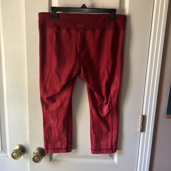 Red Under Armour Leggings - Picture 2 of 3